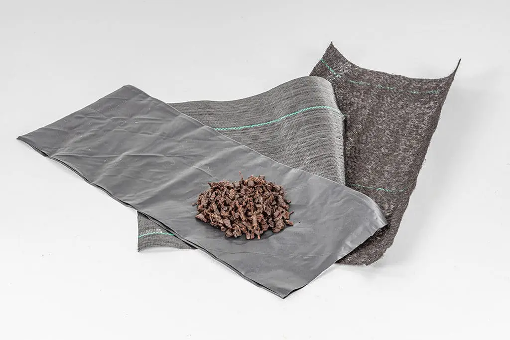 Malčaranje3 | Moje Dvorište Sintetički malči | Moje Dvorište