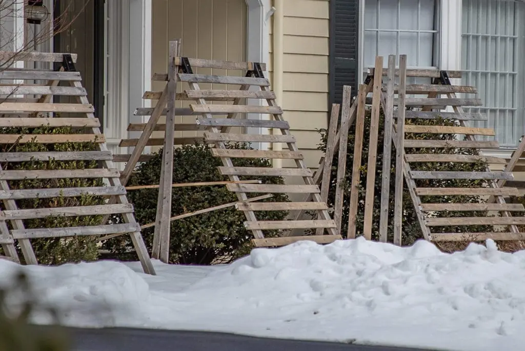 Zima4 | Moje Dvorište Drvene barijere zaštitu od osipanja snega sa krova | Moje Dvorište
